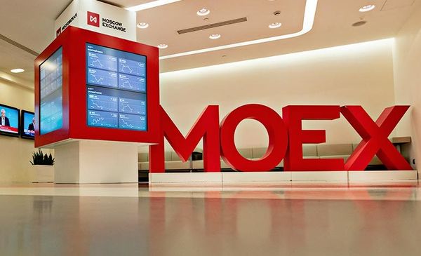 Российский рынок акций игнорирует негативный фон на рынках США и Европы