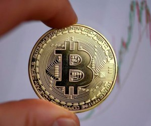 Биткоин вновь отстоял поддержку на $41 000