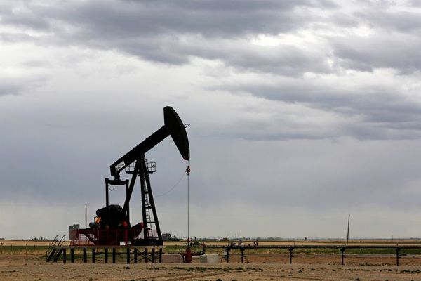 Курс нефти не смог устоять на отметке 78$ продолжая падение