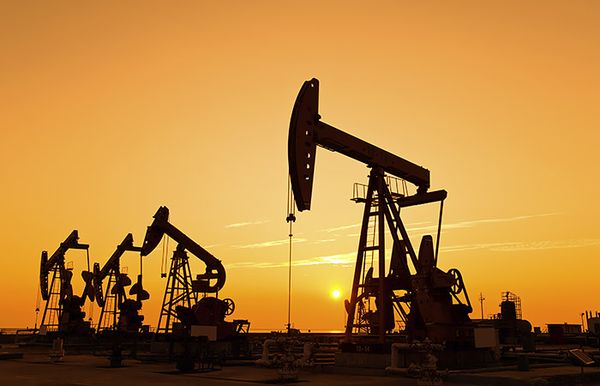 Курс нефти настроен идти выше 85 долларов за баррель