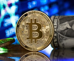 Биткоин нашел силы отскочить к отметке 44 000$