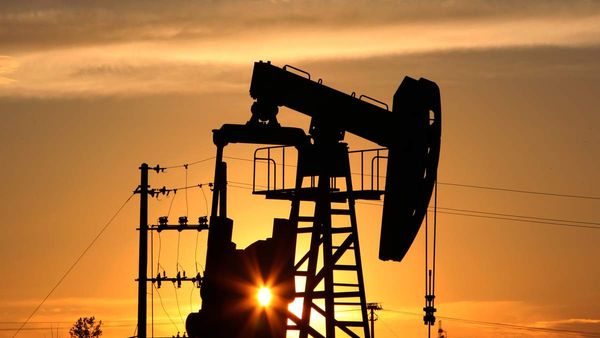 Курс нефти обновил недельные минимумы 76.5$ Курс нефти обновил недельные минимумы 76.5$