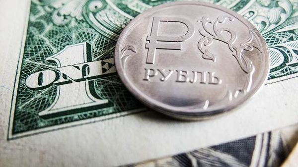 Курс рубля уверенно перешагнул уровень 72 за доллар укрепившись на 0.95%