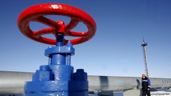 Россия успокоила фондовые рынки, обвалив цены на газ