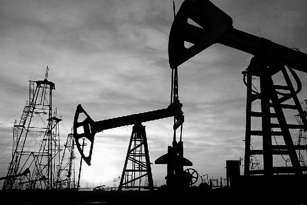 Курс нефти обновил трехлетние максимумы на уровне $84.5 