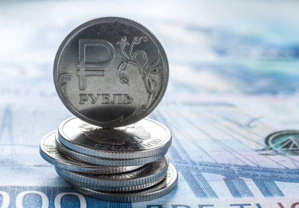 Рубль достиг максимумов года отправив доллар к отметке 71.4 Рубль достиг максимумов года отправив доллар к отметке 71.4