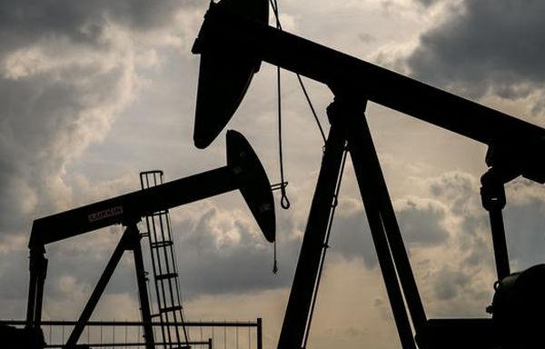 Курс нефти готовится к заседанию ОПЕК+