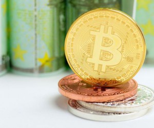 Ethereum вытесняет биткоин по популярности Ethereum вытесняет биткоин по популярности