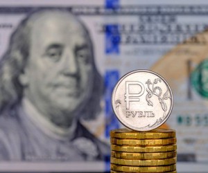 Рубль пытается удержать рубежи перед заседанием ФРС Рубль пытается удержать рубежи перед заседанием ФРС