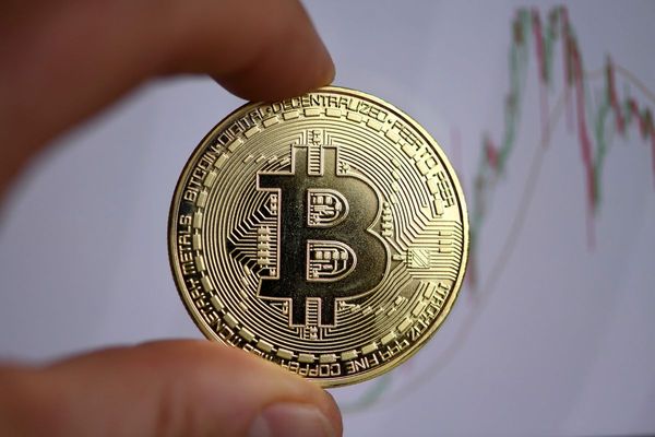 Биткоин остается в глобальном пике, новых поводов для роста нет