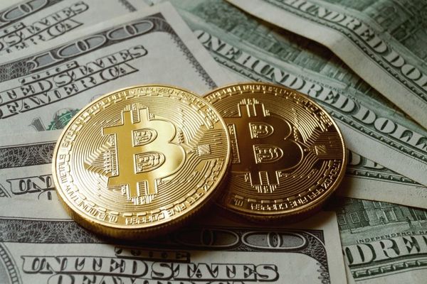 Bitcoin теряет 2.5% с треском проваливаясь к отметке $40 000