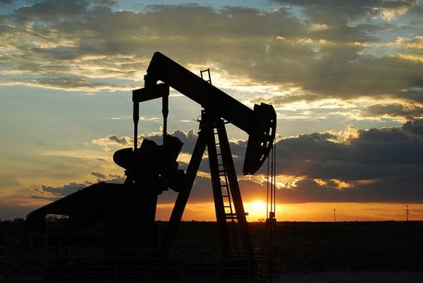 Курс нефти не превысит отметку $80 в ближайшее время Курс нефти не превысит отметку $80 в ближайшее время