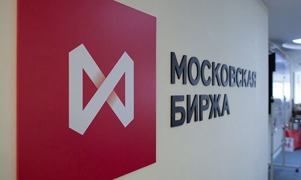 Российский фондовый рынок начинает год ростом