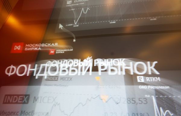 Российский фондовый рынок рухнул на фоне беспорядков в Казахстане