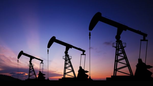 Курс нефти контролируют покупатели, цена остановилась вблизи $90
