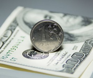 Курс рубля укрепляется пятую сессию подряд