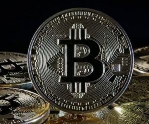Слабый американский рынок труда поддерживает курс Bitcoin