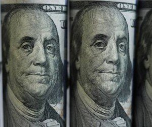 Доллар решился на рост после нескольких дней просадки