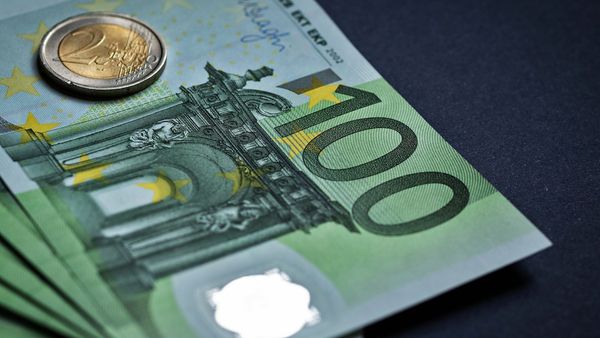 Курсу евро грозят новые потери