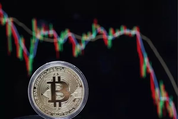 Биткоин подвергается обвалу шестой день подряд