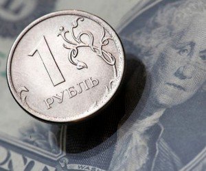 Рубль временно стабилизировался Рубль временно стабилизировался