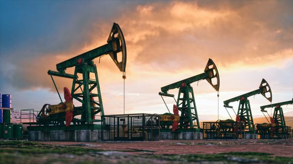 Курс нефти не смог продолжить рост выше $120 Курс нефти не смог продолжить рост выше $120