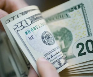 Почему доллар может упасть в ближайшее время Почему доллар может упасть в ближайшее время