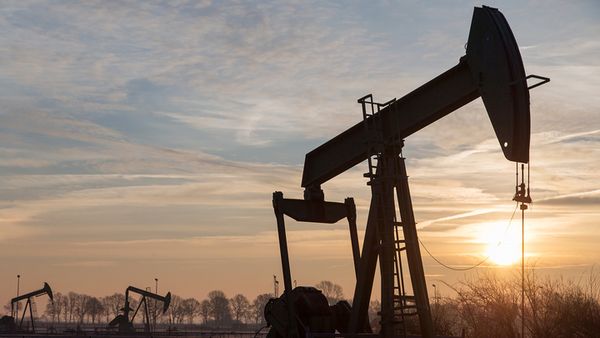 Нефть растет встретив сильную поддержку на отметке $105