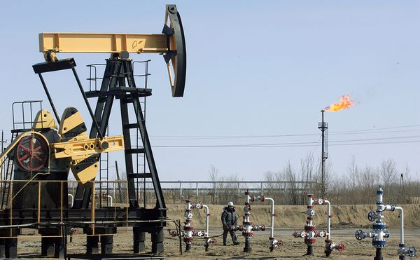 Курс нефти под влиянием турбулентности мировых рынков Курс нефти под влиянием турбулентности мировых рынков
