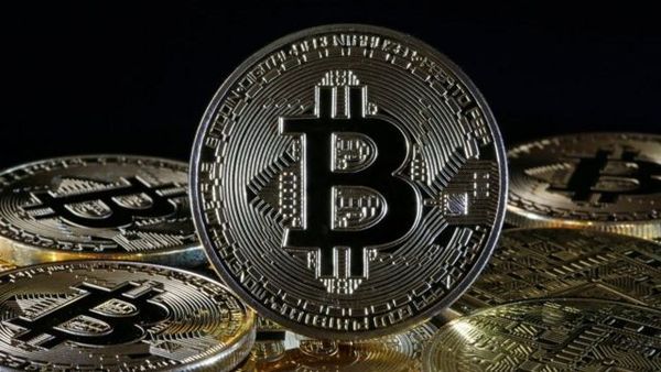 Курс биткоина отправился к отметке $15 000 Курс биткоина отправился к отметке $15 000