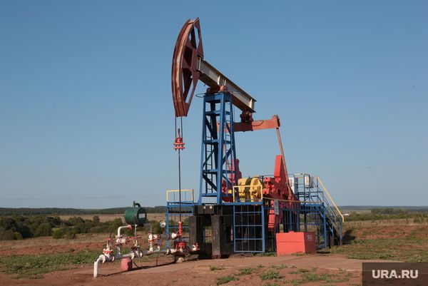 Курс нефти все еще под властью покупателей