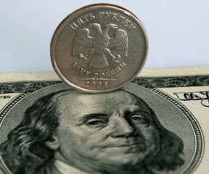 Доллар падает по отношению к рублю четвертый день