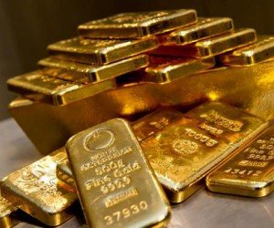 Курс золота упал в понедельник после двух дней роста Курс золота упал в понедельник после двух дней роста