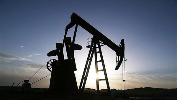 Курс нефти после сильнейшего обвала остается под  отметкой $100