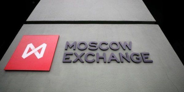 Российский фондовый рынок обвалился в преддверие 7 пакета санкций