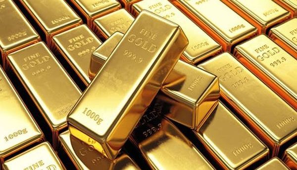 Курс золота может упасть после решения ФРС по ставкам