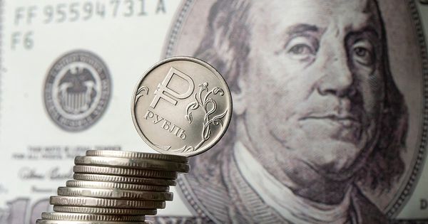 Долларов нет, рубль штормит что происходит с валютой
