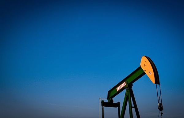 Курс нефти: Борьба за психологическую отметку $100 Курс нефти: Борьба за психологическую отметку $100