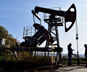 Курс нефти под давлением но ОПЕК+ может поддержать цены Курс нефти под давлением но ОПЕК+ может поддержать цены