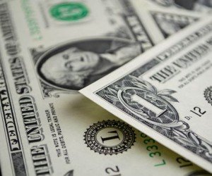 Покупатели доллара уходят с рынка Покупатели доллара уходят с рынка