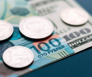 Доллар продолжает проторговывать отметку 60 рублей