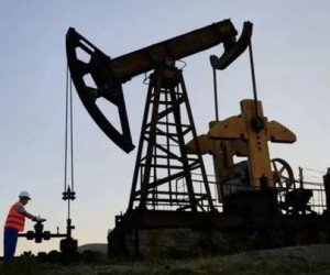 Курс нефти предпринял робкие попытки восстановиться до отметки $90 Курс нефти предпринял робкие попытки восстановиться до отметки $90