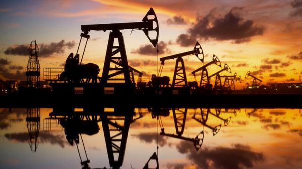Курс нефти сорта Brent подскочил почти на 2.5%