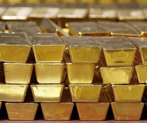 Курс золота резко упал ожидая нового роста ставок от ФРС