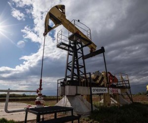 Нефть предпринимает слабые попытки роста на фоне нестабильной геополитики Нефть предпринимает слабые попытки роста на фоне нестабильной геополитики
