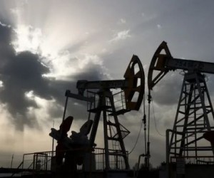 Курс нефти вырос более чем на 2% в надежде на рост потребления в мире Курс нефти вырос более чем на 2% в надежде на рост потребления в мире