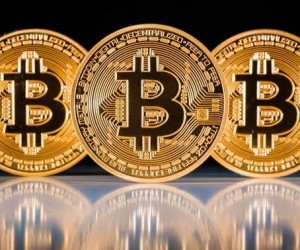 Биткоин пытается расти на спекуляциях относительно политики ФРС Биткоин пытается расти на спекуляциях относительно политики ФРС