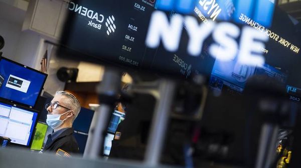 Фондовый рынок США завершил октябрь неоднозначной динамикой