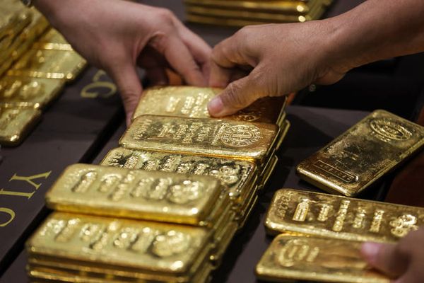 Золото: Промежуточные выборы в США стали причиной продаж