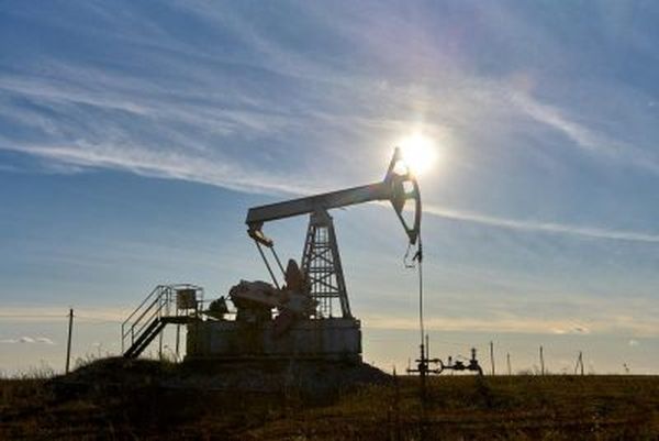 Цены на нефть подскочили на послаблениях в Китае и ожиданиях встречи ОПЕК+